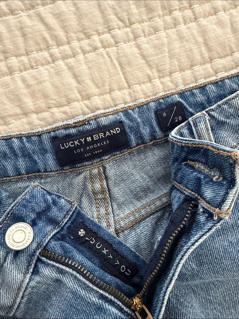 Lucky Brand Women's Light Blue Distressed Denim Cutoff Shorts - Picture 2 of 4